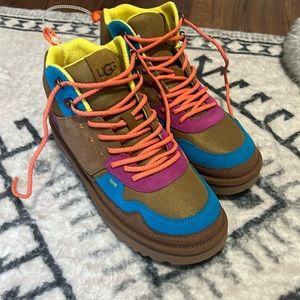 UGG Highland Hi Heritage Rare Color